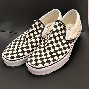 Classic Vans mens size 12 checkered slip on ***BRAND NEW NEVER BEEN WORN!***
